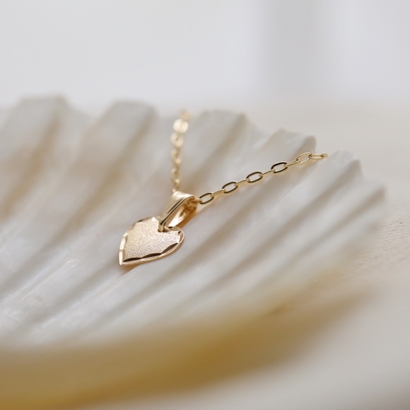 Dainty Heart Necklace | 18k Gold Filled - Picture 8 of 12